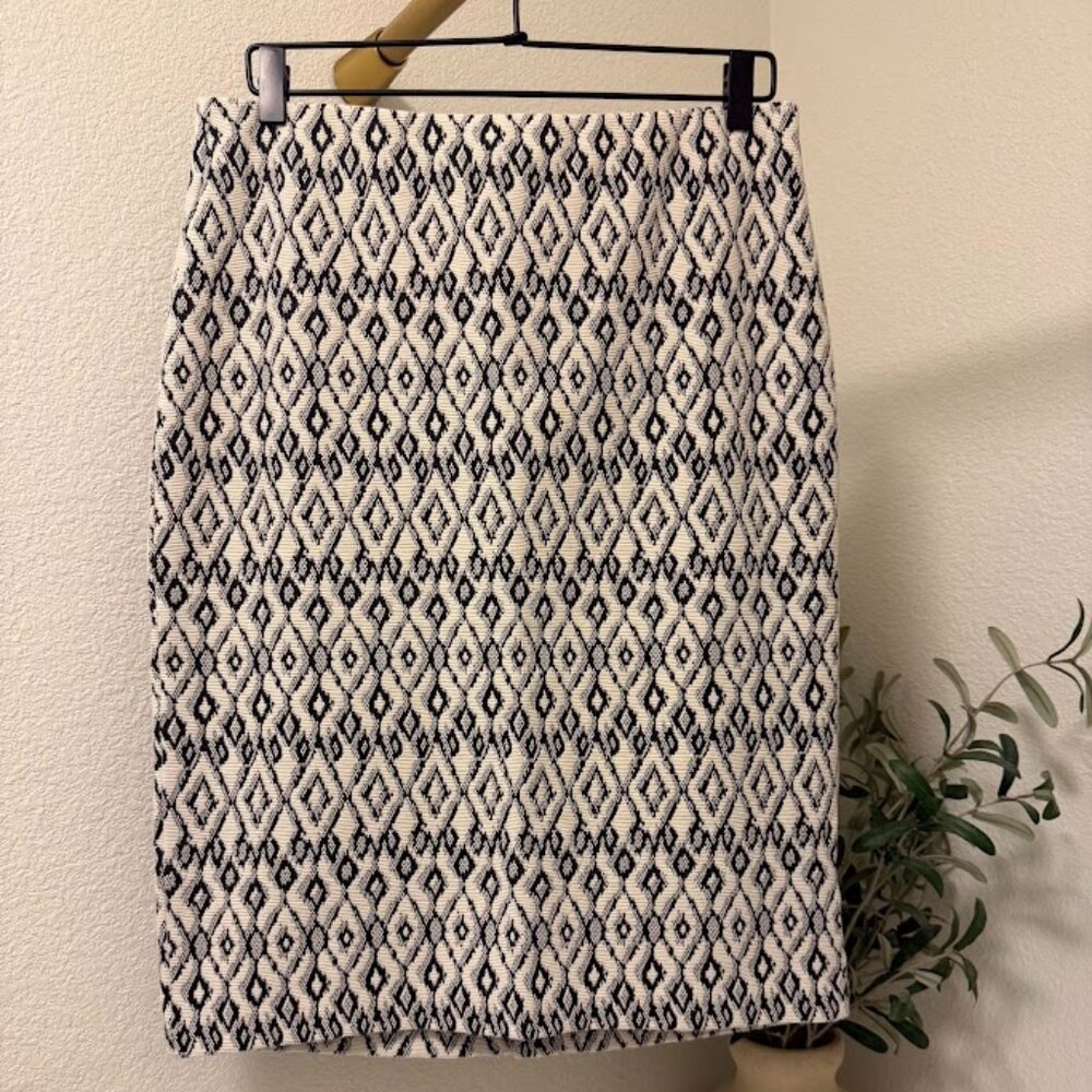 Black & White Textured Geometric Midi Skirt – Philosophy  Clothing, Size12